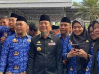 Gubernur Sulsel Andi Sudirman Sulaiman