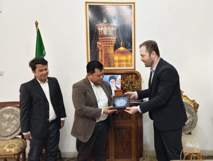 Unhas Iran Teknologi