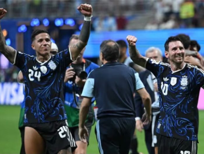 Argentina Kalahkan Inggris