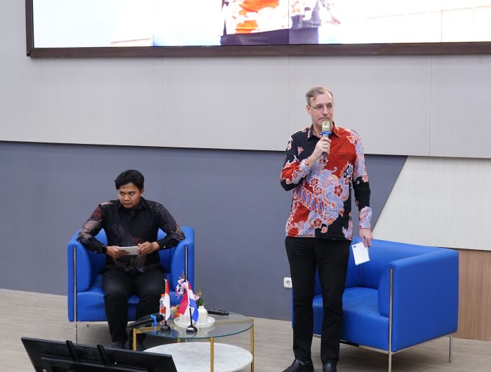 Unhas Kedubes Belanda
